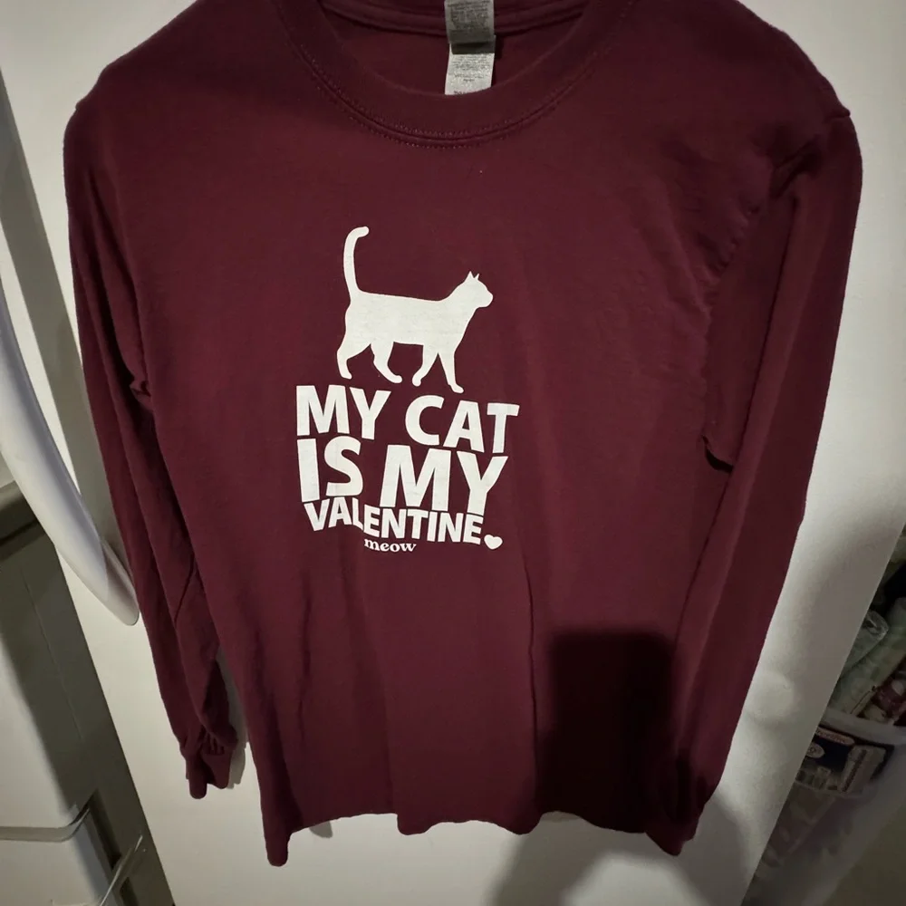 Gildan Burgundy 'My Cat is My Valentine' Long Sleeve Shirt
